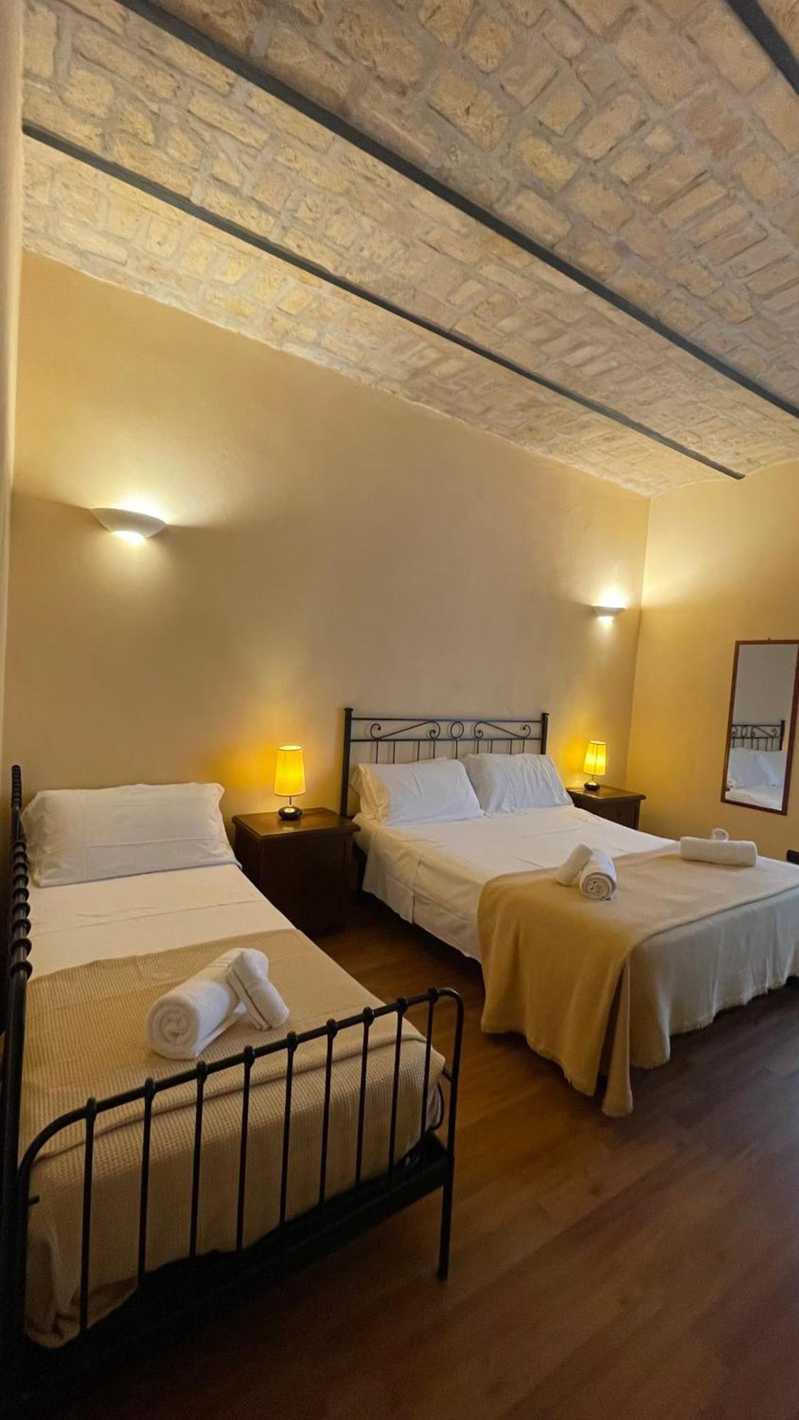 Holiday Suite Roma Exterior photo